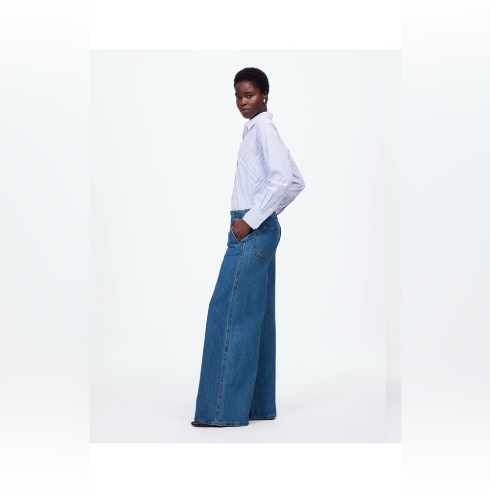 Madewell wide sweep Flare Jeans - Picture 3 of 8